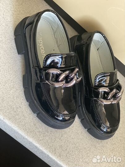Лоферы для девочки новые