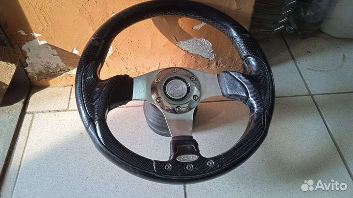 Спортивный руль