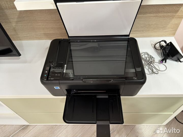 Принтер HP Deskjet f2483