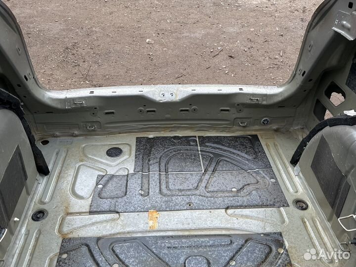 Volkswagen tiguan 1 заднее крыло четверть