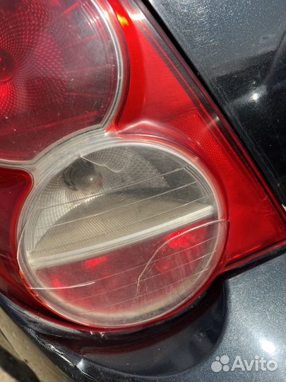 Фонарь задний левый с трещиной chevrolet aveo t300