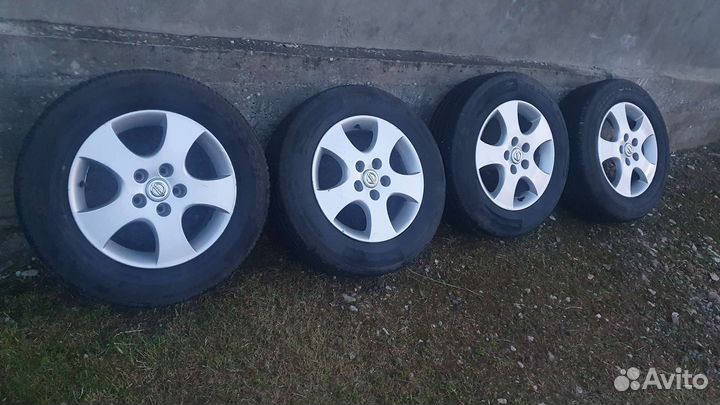 Kinforest KF-550 215/65 R16