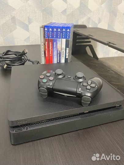 Sony Playstation 4 slim 1tb с играми (cuh-2208b)
