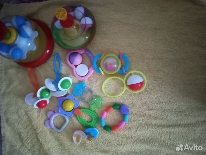 Детские игрушки пакетом (погремушки, прорезоват)