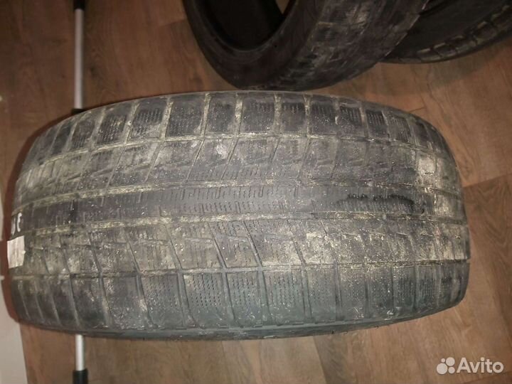 Bridgestone Blizzak Revo2 215/45 R17