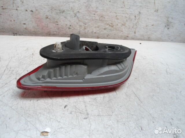 Фонарь крышки правый Toyota Camry 40