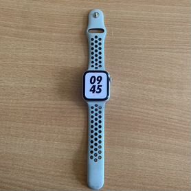 Apple watch se44 mm nike