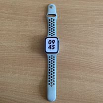 Apple watch se44 mm nike