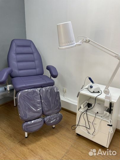 Педикюрное кресло кушетка