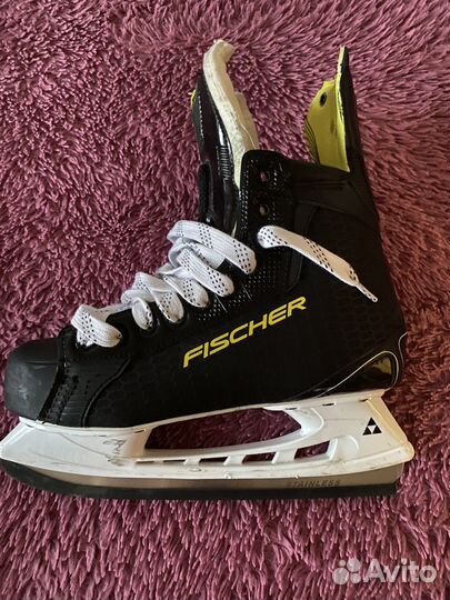 Коньки хоккейные