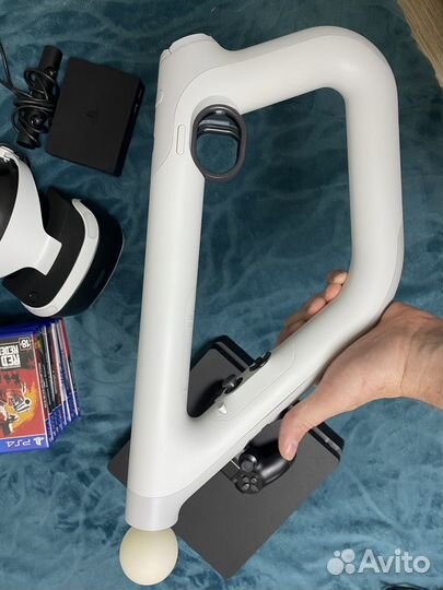 Sony Playstation 4 в комплекте с играми и VR