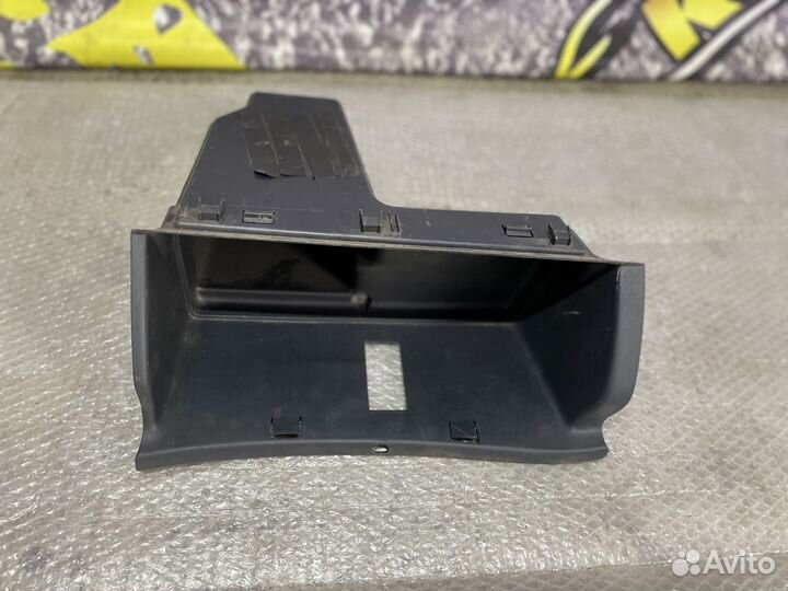 Ниша бардачка Renault Laguna Лагуна 2