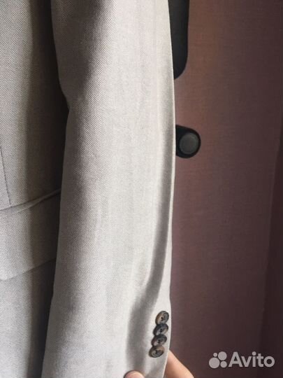 Белый пиджак H&M на мальчика 140 рост