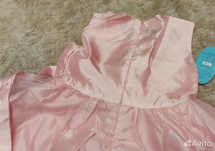 Нарядное платье для девочки. Новое