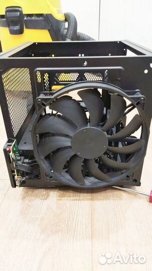 Корпус thermaltake core v1