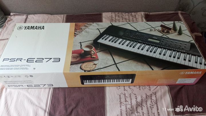 Продается синтезатор yamaha PSR-E273