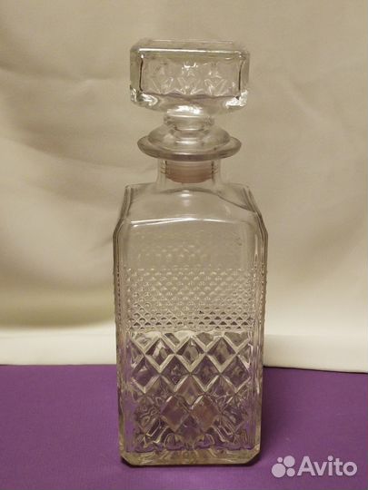 Штоф резной, винтажный