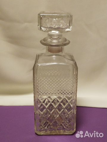 Штоф резной, винтажный