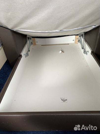 Кожаное кресло IKEA