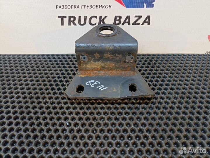 8137172 Кронштейн стойки стабилизатора переднего