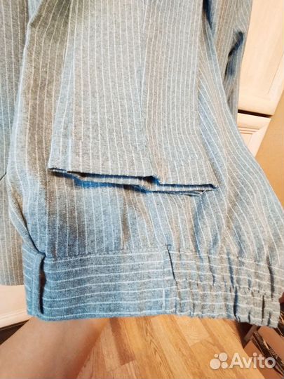 Костюм женский 42