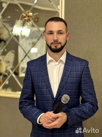 Ведущий на свадьбу