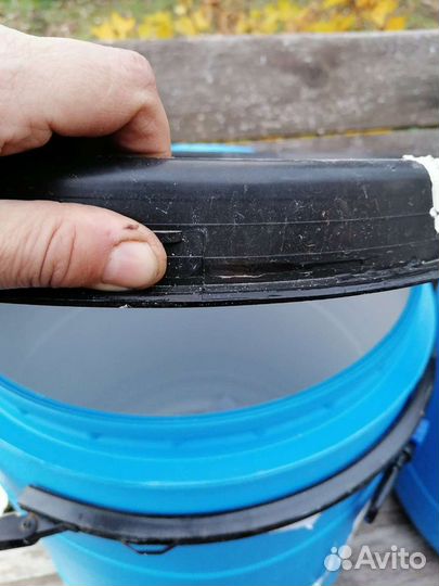 Бочки пластиковые 65 70, 80 литров с ручками пищев