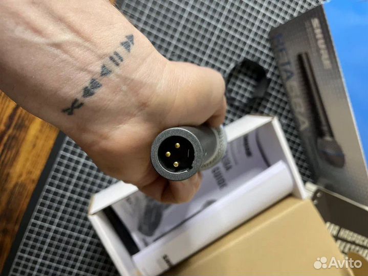 Микрофон вокальный проводной Shure Beta58A