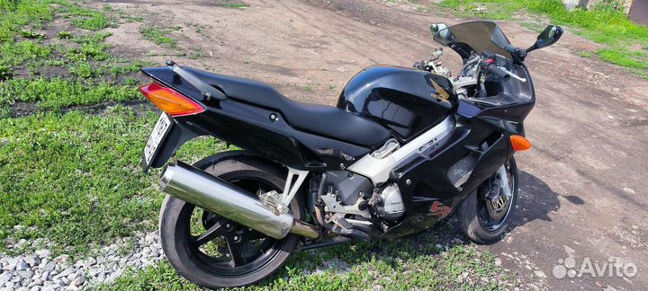 Honda VFR 800