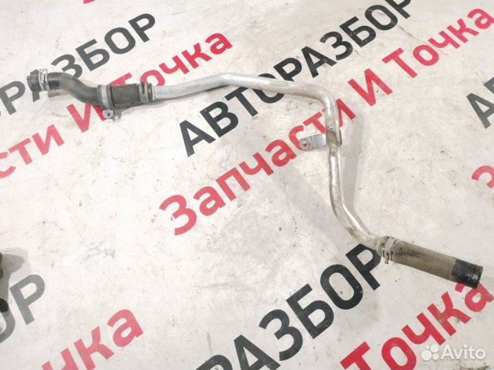 Патрубок системы охлаждения Porsche Cayenne 958