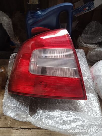 Фара задняя левая шкода октавия а5
