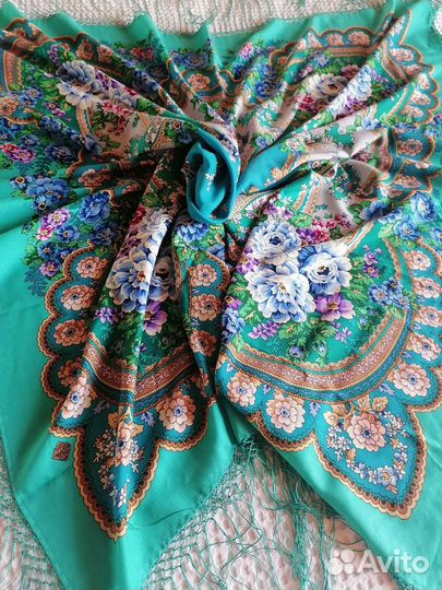 Павлопосадский платок (шаль)