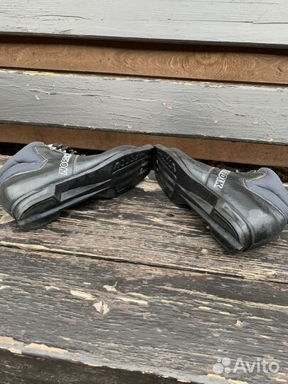 Лыжные ботинки nordik (39 размер)