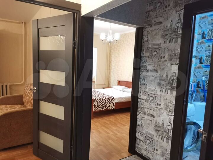 2-к. квартира, 60 м², 1/12 эт.