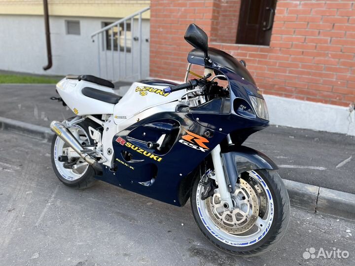 Suzuki GSX600 srad
