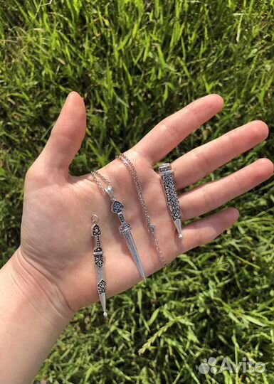 Кулон кинжал открывающийся с цепочкой