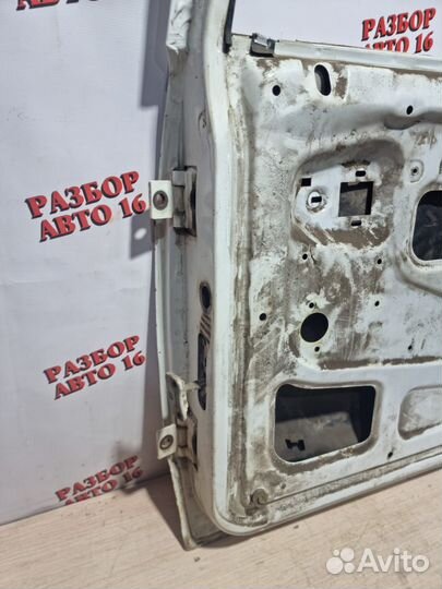Задняя правая дверь ваз-2114