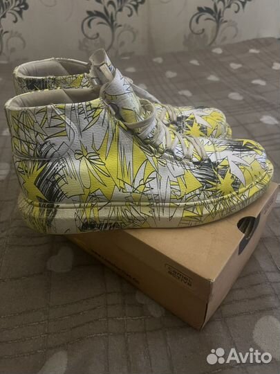 Ботинки-кроссовки 44,45 размер унисекс