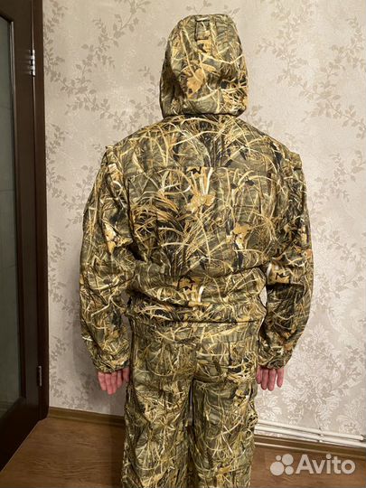 Костюм мужской 