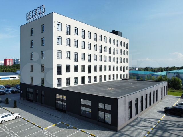 Новый, стильный БЦ "Город", 5180 м²