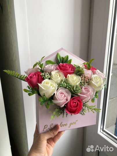Букет конверт из мыльных роз