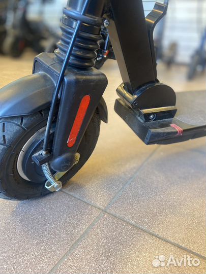 Электросамокат Yamato 0809 Pro