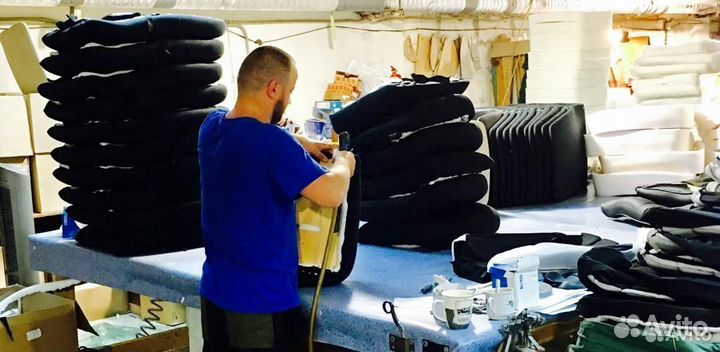 Стул для мастера маникюра