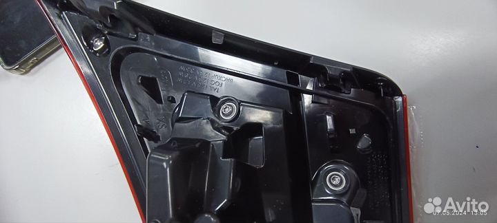 Фонарь задний левый внутренний Mercedes GLA