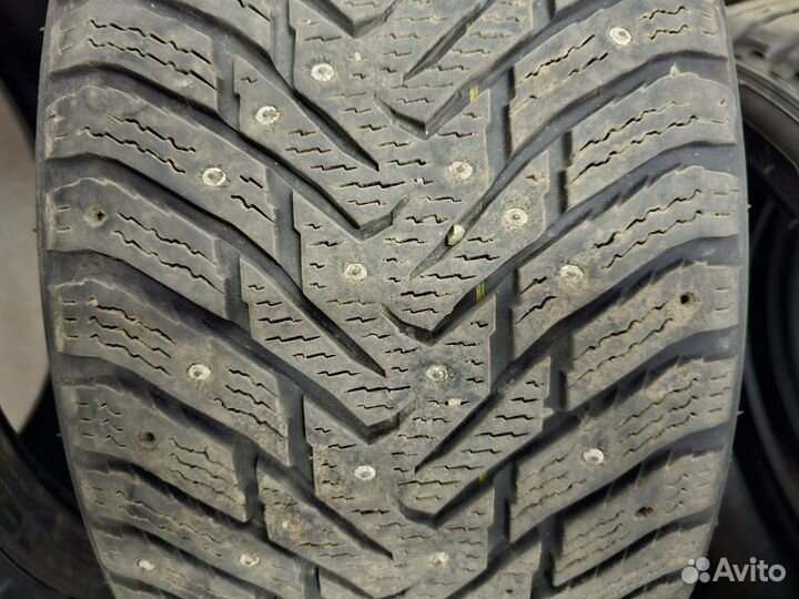 Nokian Tyres Hakkapeliitta 8 255/35 R19 96H