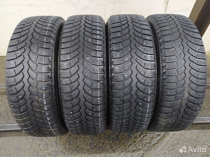 Bridgestone Blizzak Spike-01 225/65 R17 106H