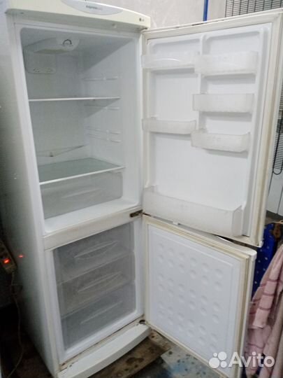Холодильник бу LG