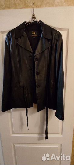 Куртка кожаная женская