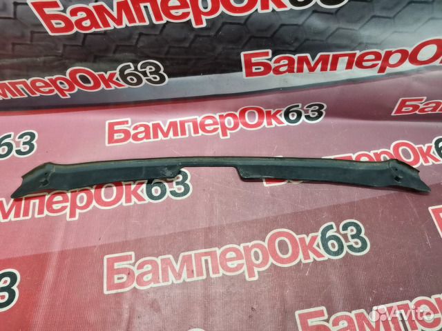 Уплотнитель капота Audi A3