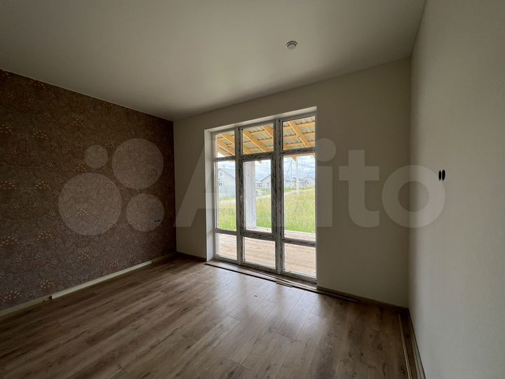 Коттедж 95 м² на участке 7 сот.